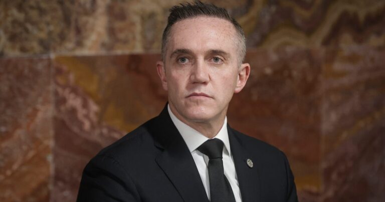 Adrián Rubalcava anuncia controles estrictos contra el lucro en locales del Metro