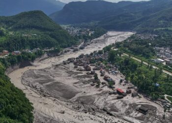 Nepal eleva la alerta ante nuevas crecidas tras el desastre fluvial