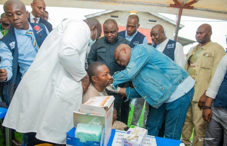 Brote de ébola en el Congo escala a 60 zonas sanitarias críticas