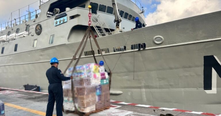 Armada de México despliega 718 toneladas de ayuda humanitaria a Venezuela