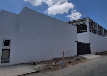 Crece la incertidumbre por edificio en la avenida Politécnico; vecinos alegan que es un SEMEFO