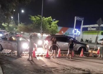 PLAYA DEL CARMEN: Vuelven a bloquear calles por apagones