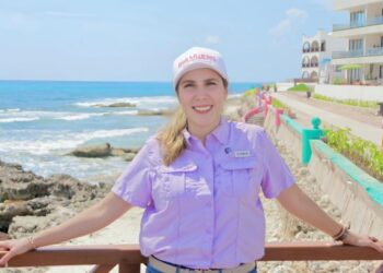Avanza nuevo Paseo de las Sirenas en Malecón Oriente de Isla Mujeres