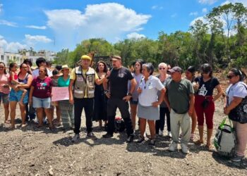 CLAUSURA SIMBÓLICA: Rechazan construcción de centro comunitario en PDC