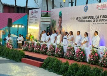 Celebran el 176 aniversario de la fundación de Isla Mujeres