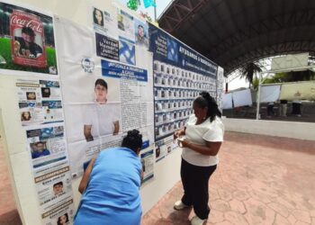REUNIÓN CON FGE: Piden madres buscadoras crear bases de datos genéticos