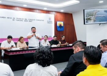 RENOVARÁN EL MALECÓN: Revisan proyectos estratégicos para Cozumel