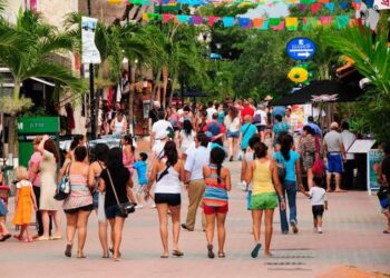 ANTE LA TEMPORADA BAJA: Busca Playa del Carmen atraer el turismo francés