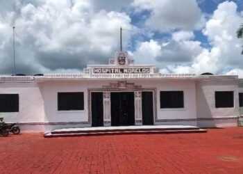 Denuncian enfermeras que fueron encerradas casi dos horas por orden de su jefa en hospital de Chetumal