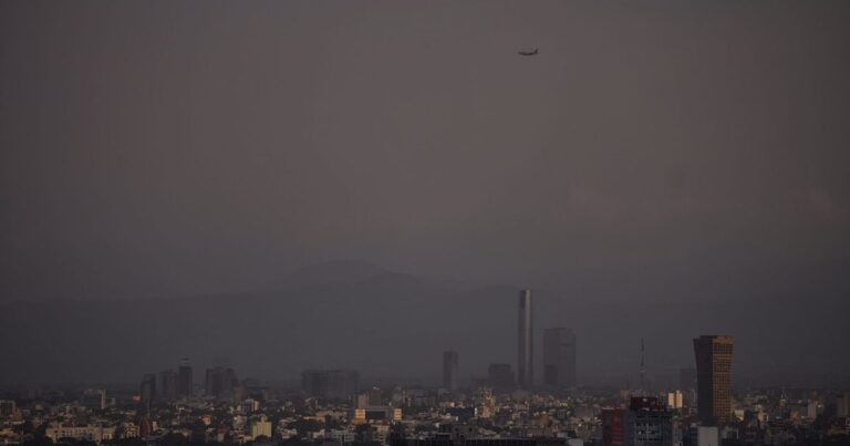 Fase 1 de contingencia ambiental en CDMX y Edomex activa restricciones viales para este domingo