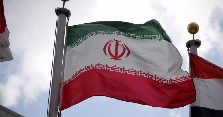 Irán congela diálogo con Estados Unidos y exige condiciones previas en el estrecho de Ormuz