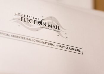 Gobierno de Trump eleva a la Corte Suprema disputa sobre el voto por correo