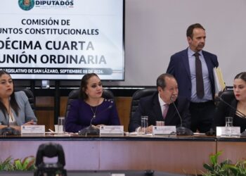 Diputados avalan en comisiones veto a aspirantes con doble nacionalidad