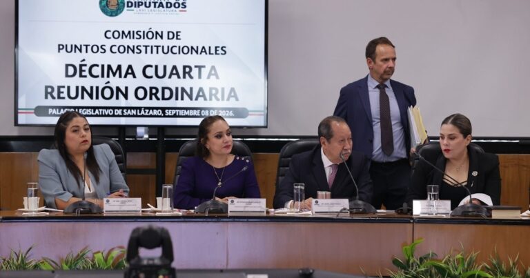 Diputados avalan en comisiones veto a aspirantes con doble nacionalidad