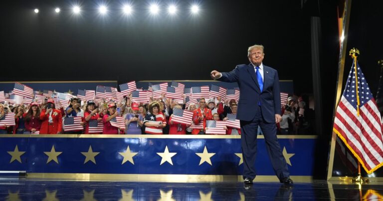 Donald Trump condiciona un dividendo de 5 mil dólares a la mayoría republicana en el Congreso