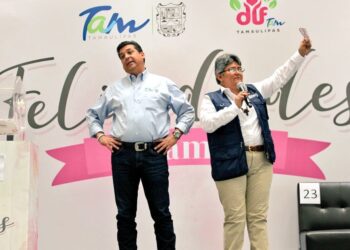 Exsecretaria de salud de Tamaulipas acusa a García Cabeza de Vaca por contratos irregulares
