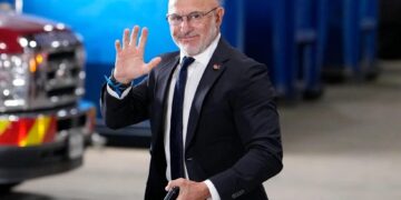 Luis de la Fuente desafía al olvido político desde el enclave norteafricano
