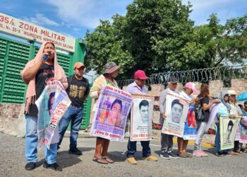 17 normalistas de Ayotzinapa estuvieron en Barandillas de Iguala según Gobierno Federal