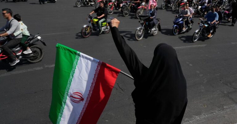 Irán advierte el uso de nuevas tecnologías militares frente a Estados Unidos