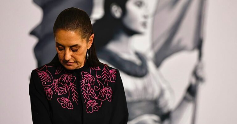 Claudia Sheinbaum defiende exclusión de padres en informe de Ayotzinapa