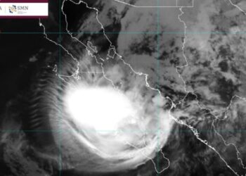 Huracán Polo impacta Baja California Sur como categoría dos