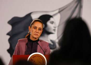 Claudia Sheinbaum rechaza censura digital por reforma