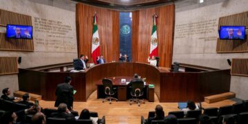 Tribunal electoral ordena al INE integrar a partidos en comisión