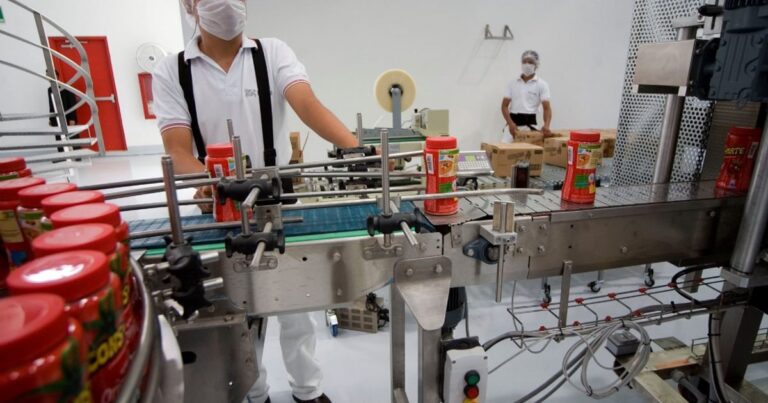 Mercado laboral de Estados Unidos añade 162 mil plazas en agosto