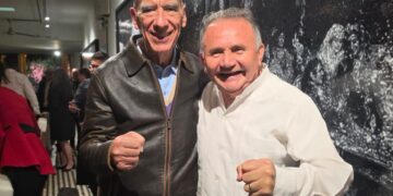 | ROMPEOLAS | El Dr. Pech se codea con la crema y nata de MC en GDL