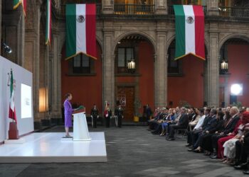 | SARGAZO POLÍTICO | Informe presidencial y Quintana Roo
