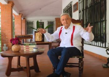 En su reaparición AMLO afirma: “Se acabó” la corrupción
