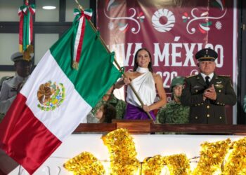 ANTE 18 MIL CANCUNENSES: Vitorea Ana Paty a héroes que nos dieron patria y libertad