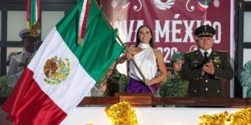 ANTE 18 MIL CANCUNENSES: Vitorea Ana Paty a héroes que nos dieron patria y libertad