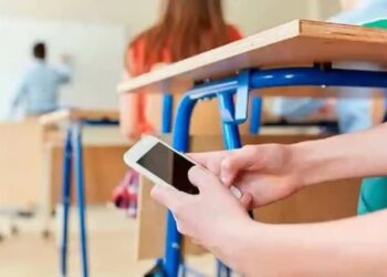 SNTE: Respaldo a regulación de uso de celulares en escuelas 3 SNTE: Respaldo a regulación de uso de celulares en escuelas