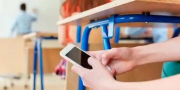 SNTE: Respaldo a regulación de uso de celulares en escuelas