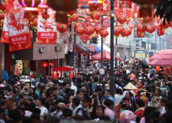 México apunta al mercado chino para frenar la caída de turistas