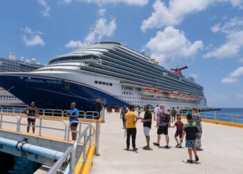 ALZA DEL 55% EN 2 AÑOS: Empresarios de Cozumel piden reconsiderar aumento al DNR