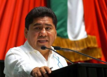 IV INFORME: Cuestiona Filiberto Martínez el costo inaccesible de vivir en QR