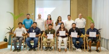 Avanza ordenamiento en Parque del Jaguar con entrega de credenciales oficiales
