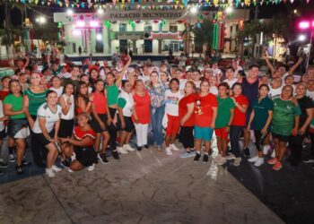 Encabeza Atenea Gómez Master Class de la Inclusión en Isla Mujeres
