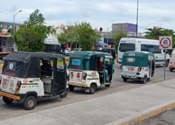MOTOTAXIS EN PLAYA DEL CARMEN: Regidor rechaza convenio con Imoveqroo