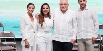 “Rafa” va al informe y se toma la foto de la unidad (VIDEO)