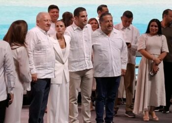 “Rafa” va al informe y se toma la foto de la unidad