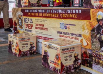 EQUIPO Y CAPACITACIÓN: Recolectan bomberos de Cozumel casi medio millón