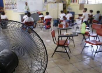 RECLAMO ESCOLAR: Padres piden a Mara atender riesgos y rezagos en planteles de QR