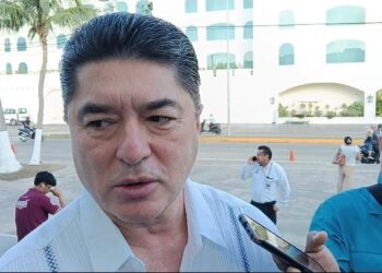 RUMBO A 2027: Considera exgobernador natural el surgimiento de bloques opositores