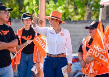 OTRA SALIDA EN MC: Layla Flores deja el partido