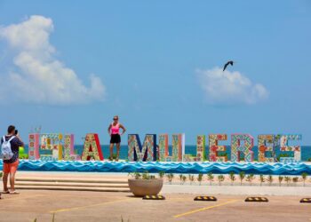 NUEVO ATRACTIVO TURÍSTICO: Paseo de las Sirenas recibe a visitantes en Isla Mujeres
