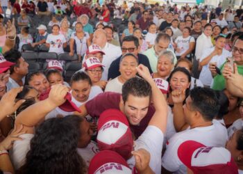 | LA ÚLTIMA PALABRA | La gira de la «unidad»