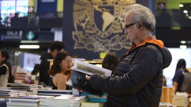 Secretaría de Cultura plantea tasa cero de IVA a librerías y compra masiva de libros